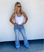 Load image into Gallery viewer, Blakely Romi Tummy Control Jeans