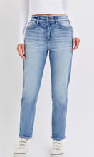 Load image into Gallery viewer, Cello Medium High Rise Mom Jean
