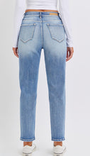 Load image into Gallery viewer, Cello Medium High Rise Mom Jean
