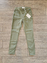 Load image into Gallery viewer, Cello Pine Denim MidRise Crop Skinny Jean
