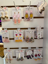 Load image into Gallery viewer, Sara Kate Earrings
