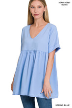 Load image into Gallery viewer, Spring Blue Woven Heavy Dobby Empire Waist Shirring Top

