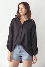 Load image into Gallery viewer, Risen Black Relaxed Fit Button Down Linen Shirts
