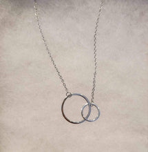 Load image into Gallery viewer, Iishii Double Circle Necklace

