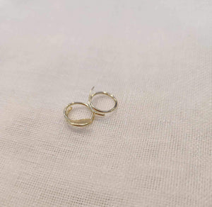 Iishii Infinity Hoop Earrings