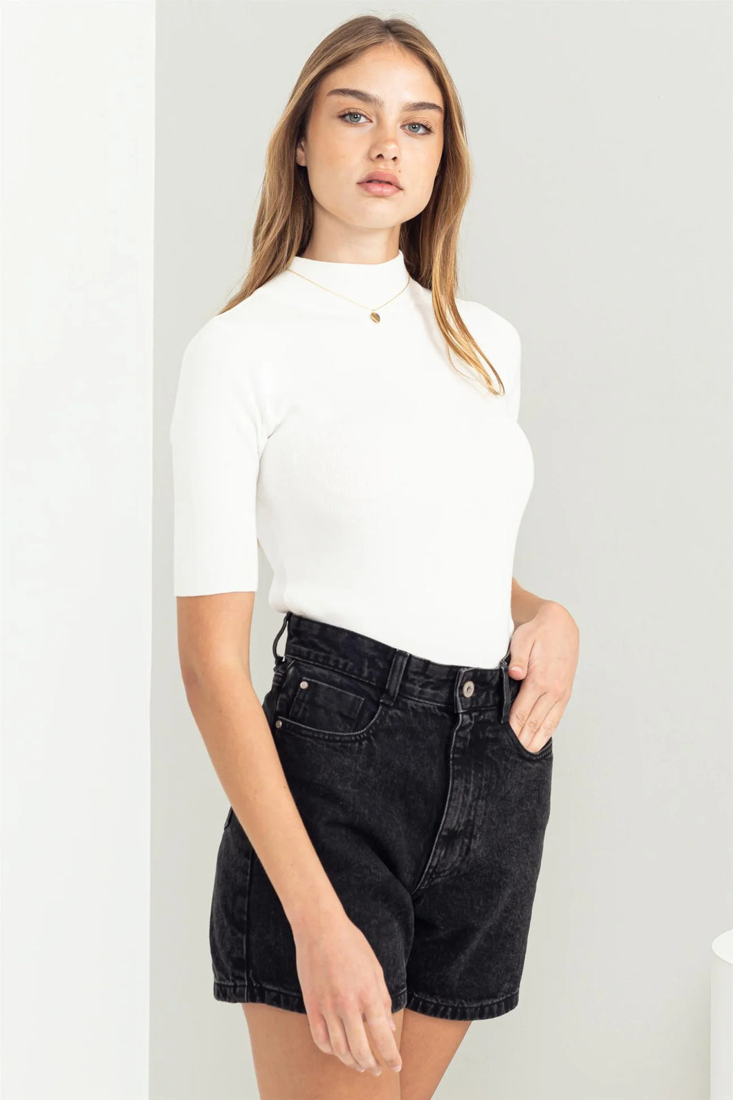 Off White Sunny Style Basic Mock Sweater Top