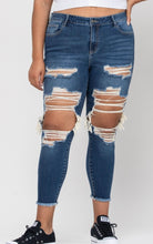 Load image into Gallery viewer, Cello Mid Rise Heavy Destroy Fray Hem Crop Skinny
