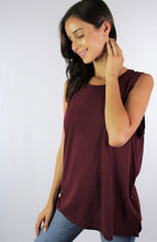 Load image into Gallery viewer, Burgundy Woman’s Cotton Tank with Pocket
