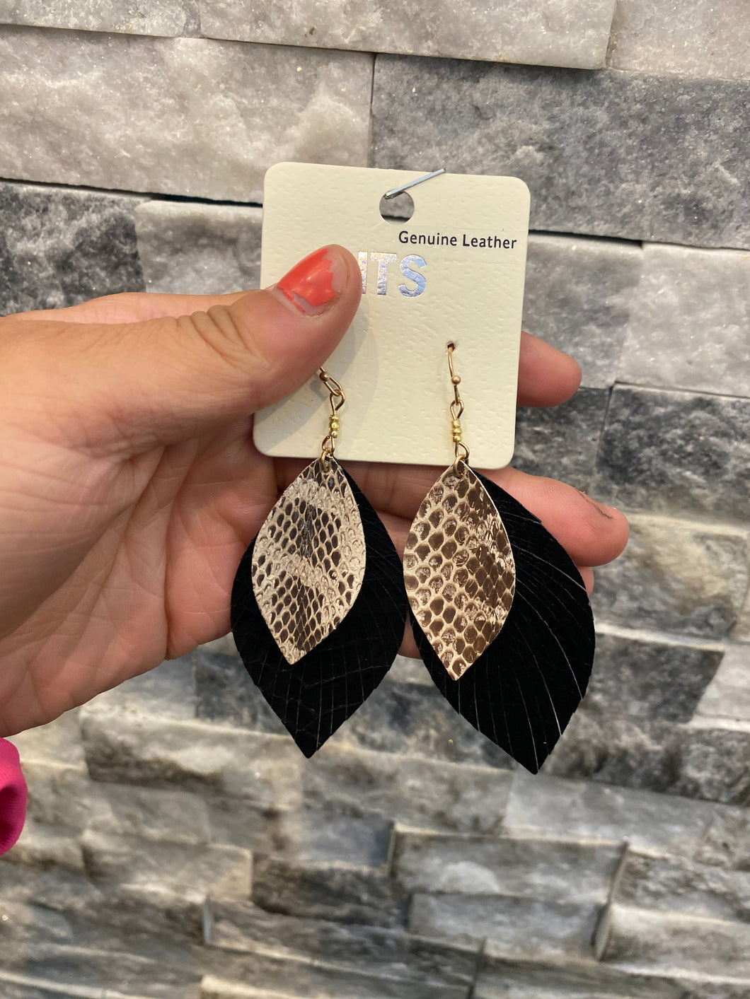 Layered Leather Leaf Black