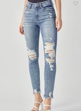 Load image into Gallery viewer, Risen Medium Mid Rise Distressed Skinny
