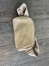 Load image into Gallery viewer, Flora Fanny Pack
